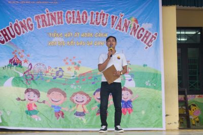 ẢNH GIAO LƯU VĂN NGHỆ ỦNG HỘ NGƯỜI KHUYẾT TẬT