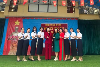 TRƯỜNG TIỂU HỌC TIÊN YÊN TỔ CHỨC SƠ KẾT HỌC KÌ I NĂM HỌC 2025-2026